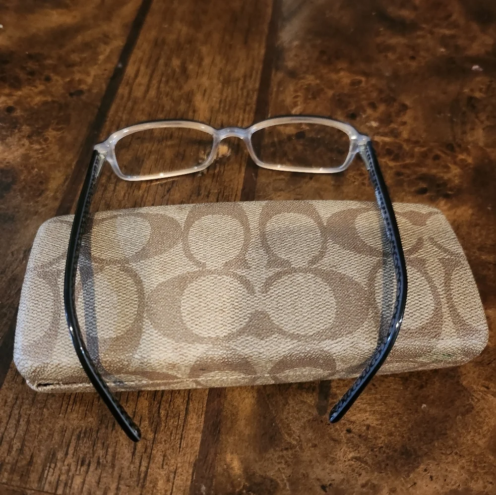 Coach Hillary Eyeglasses Signature 